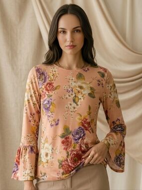 Mabelinda Bloom Grace Floral Blouse